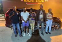 Ejército intercepta dos vehículos con 26 nacionales haitianos en condición migratoria irregular en Valverde