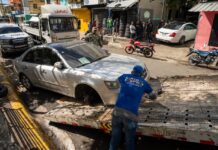 Alcaldía del DN realiza recuperación de espacio público y limpieza en Los Praditos