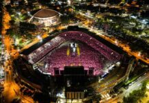 Juan Luis Guerra hizo vibrar a Santiago en una noche de pura nostalgia y alegría