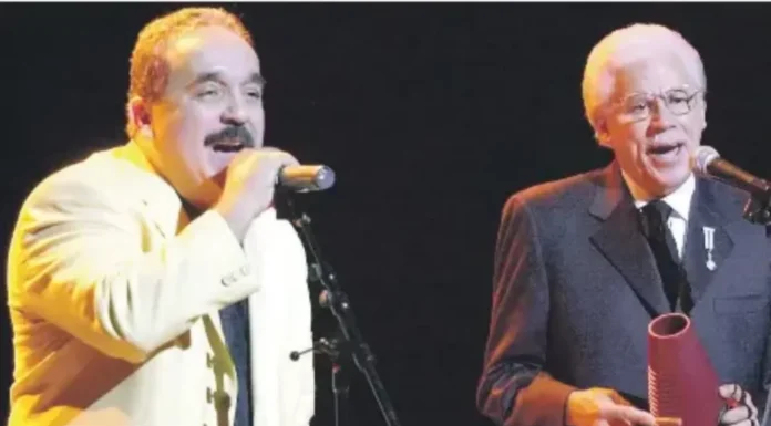 Músicos recuerdan a Willie Colón durante concierto en tributo a Johnny Pacheco