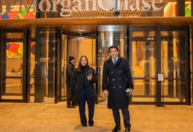 Ministro David Collado presenta en Nueva York proyecciones turísticas 2026 ante líderes financieros internacionales