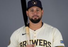 Gary Sánchez pacta por una temporada con Cerveceros