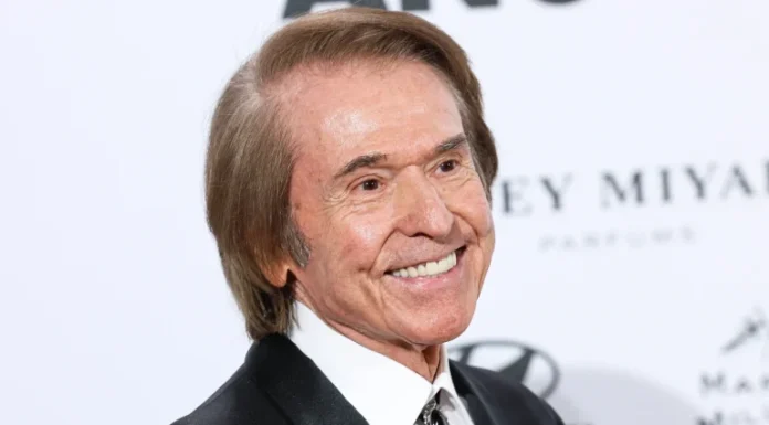 Raphael regresa a Santo Domingo con su espectáculo “Raphaelísimo”