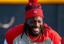 “Me siento muy bien”. De la Cruz llega antes de lo previsto al campamento de Rojos