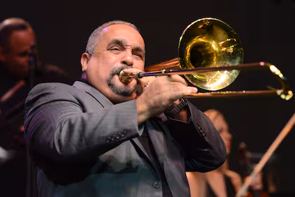 Muere Willie Colón, emblemático músico e intérprete de iconos de la salsa