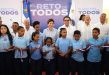 Raquel Peña encabeza inauguración de techado en el Politécnico Prof. Plinio Rafael Martínez