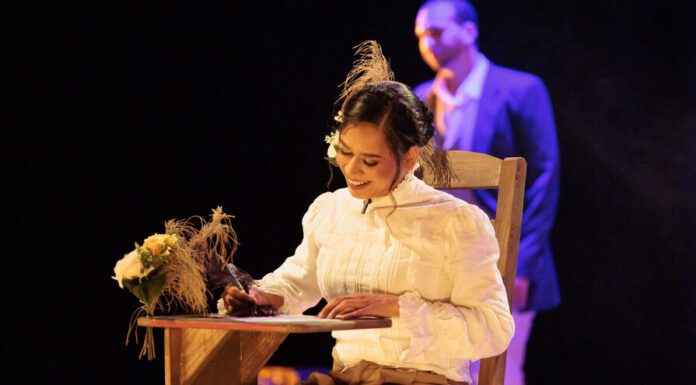 Teatro Rodante de Bellas Artes arranca el Mes del Teatro con “Aquí a la sombra, Salomé”