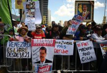 Maduro, dos meses fuera de una Venezuela que ha priorizado la economía sobre la política