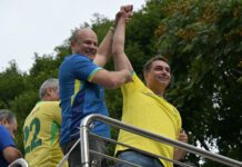 Hijo de Bolsonaro busca unir a la derecha en medio de protestas contra Lula