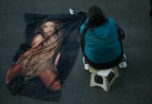 Al ritmo de la loba Shakira, “el otro México” olvida por un rato la violencia narco