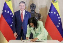 Delcy dice que retoma relaciones con EE.UU. con inteligencia