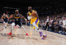 LeBron, récord y derrota; Trae Young debuta y el hermano de Angel Reese brilla