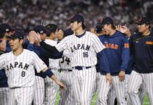 Japón gana a Australia y avanza a cuartos del Clásico Mundial de Béisbol