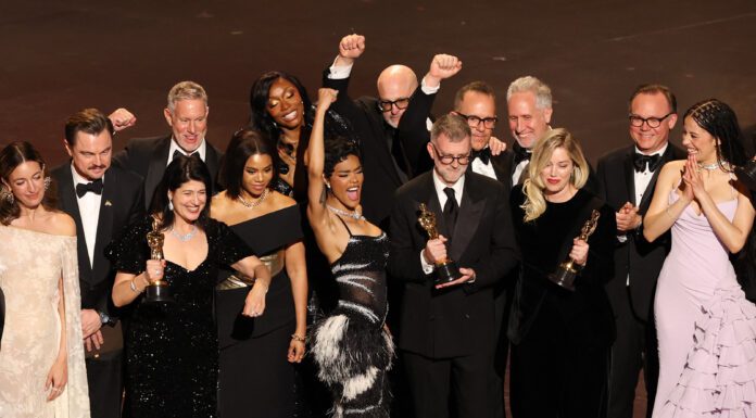 ‘One Battle After Another’ se corona la más galardonada de los Óscar con seis premios