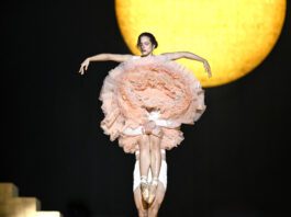 Rosalía tranquiliza a sus seguidores sobre su salud tras suspender el concierto de Milán