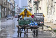 La falta de combustible en Cuba dificulta el acceso a ayuda y atención médica, alerta ONU