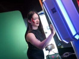 ‘Ready or Not 2’ reinicia el juego: una nueva cacería pone a dos hermanas contra el reloj