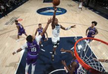 Wolves doblegan fácil al Jazz