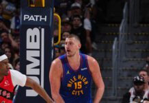 Nuggets reaccionan y vencen a Raptors en cierre ajustado