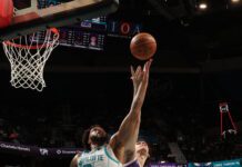 Los Hornets arrollan a los Kings
