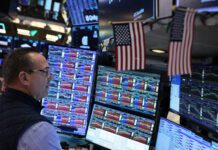 Wall Street cierra rojo, con los inversores pendientes de negociaciones entre EEUU e Irán