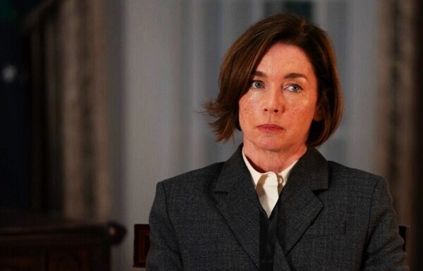 Julianne Nicholson – Frases de series