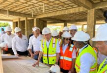 Ministro Ito Bisonó supervisa trabajos del Hospital Traumatológico en Mao