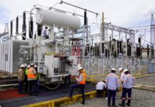 Edesur trabaja en restablecer el servicio en varios sectores de Santo Domingo por avería