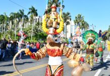 Santo Domingo vive una gran fiesta con el Desfile Nacional de Carnaval 2026