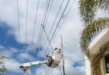 Edesur desarrolla amplio operativo de regularización en Nizao