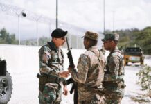 Comandante del Ejército recorre frontera sur; visita destacamentos y puestos fronterizos en provincias Pedernales e Independencia