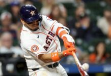Paredes volvió a dar la cara en otra remontada de Astros sobre Angelinos