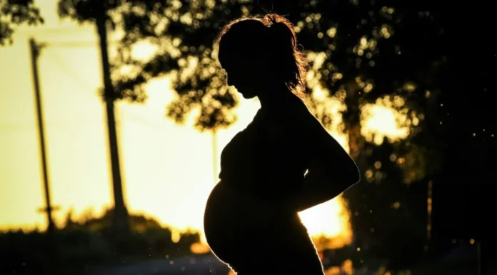 Las curas “milagrosas” contra la infertilidad inundan las redes sociales