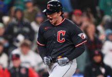 DeLauter pega su 4to jonrón ante mexicano Muñoz