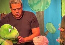 El Teatro Guloya celebra las 100 funciones de obra de títeres “Guanín y su macuto mágico”