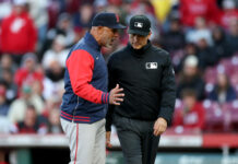 Boston Red Sox despiden al veterano mánager Alex Cora