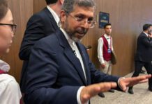 Irán evalúa propuestas de EE.UU. y advierte que no hará concesiones en las negociaciones