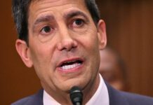 Nombramiento de Warsh para la Fed queda en el aire por el pulso de Trump a Powell