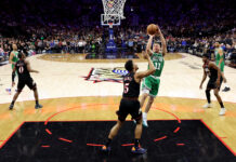 Celtics aplastan a 76ers en regreso de Embiid y encauzan la serie