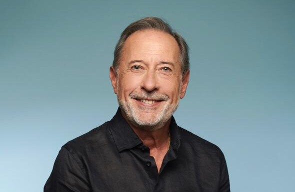 Guillermo Francella recibirá el Premio PLATINO de Honor 2026