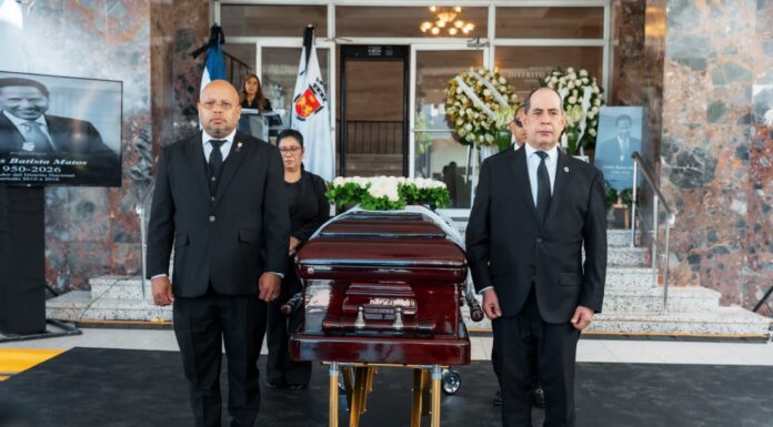 Ayuntamiento del Distrito Nacional rinde honras fúnebres a Carlos Batista