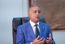 Ministro de Energía y Minas afirma que la búsqueda de balance entre medioambiente e impacto económico debe definir el futuro de la minería en el país