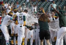 Rooker (6 CI) conecta jonrón de oro para sellar triunfo de los Atléticos en extras