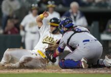 Sencillo de 2 carreras de Jacob Wilson guía a Atléticos a triunfo del 2-1 ante Rangers