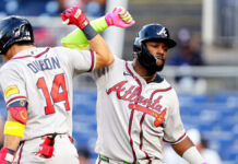 Bravos remontan déficit de tres carreras y vence a Nationales