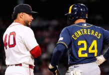 Brewers vencen a Red Sox con sencillo decisivo de Mitchell y 3 hits de Yelich