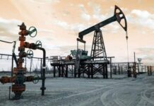 Petróleo de Texas modera la subida y ronda los 99 dólares tras bloqueo de Ormuz por EEUU