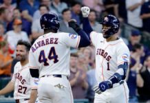 Con HR de Correa, los Astros aseguran barrida de Medias Rojas e hilan cinco triunfos