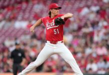 Rojos vencen a Gigantes con una victoria sufrida de tres hits