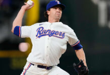 Rangers le ganan la serie a Pirates con sólida salida de Jacob deGrom